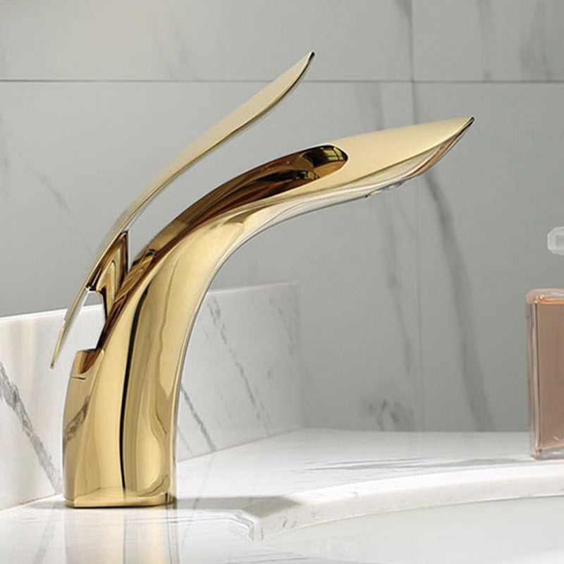 Eleganter Einhebel-Waschtischarmatur in edlem Design