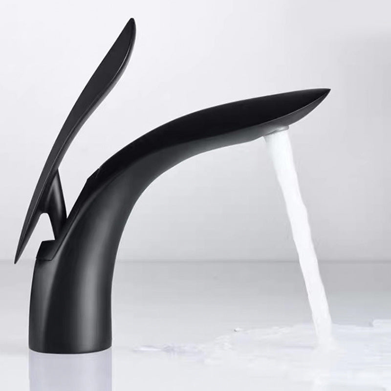 Eleganter Einhebel-Waschtischmischer aus Messing für Ihr Badezimmer