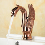 Eleganter Wasserhahn für das Badezimmer mit einem Hebel in verschiedenen Farben