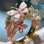 Ring mit Schmetterlingsblüte