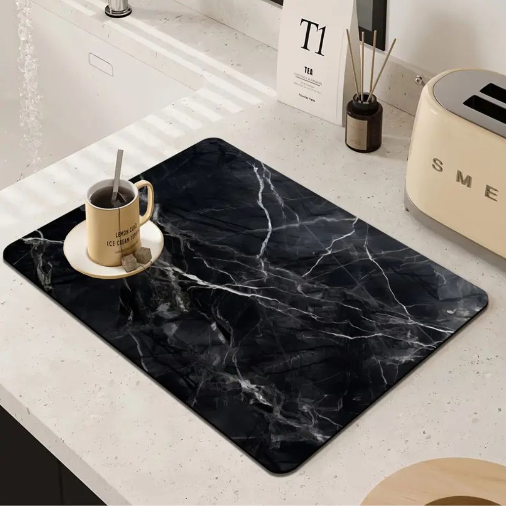 Elegante Geschirr Abtropfmatte mit Marmor-Design