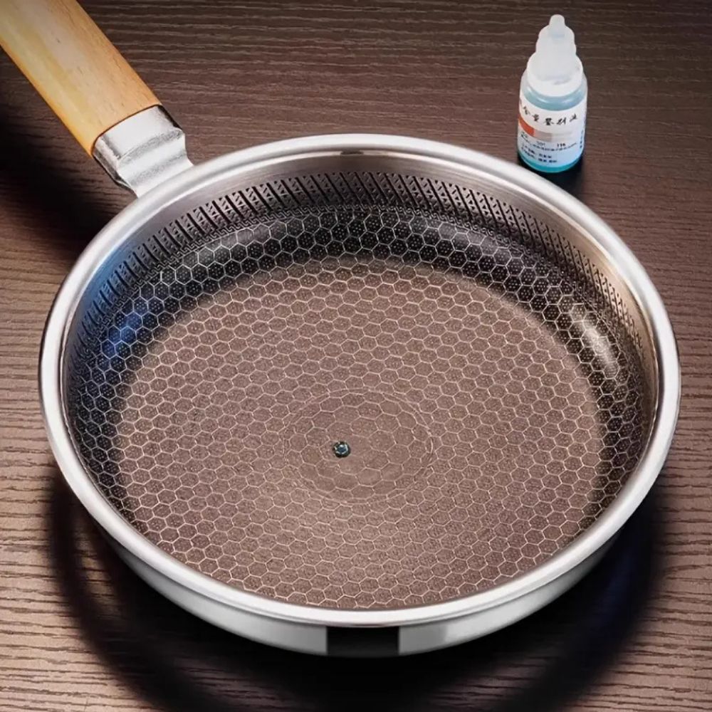 Edelstahlpfanne mit Ergonomischem Griff für Perfektes Kochen