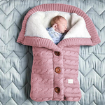 Gefütterter Babyschlafsack mit Kapuze – Weicher Strickstoff