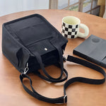 UrbanEase Canvas Umhängetasche – Weiße Schultertasche mit Magnetverschluss und verstellbarem Gurt