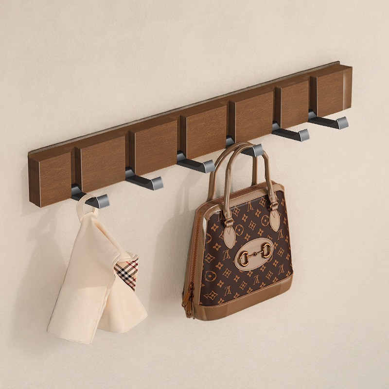 Eleganter Wandhaken mit praktischer Klappfunktion