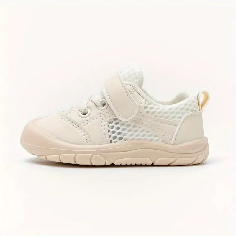 Schuhe für Babys im Barfuß-Stil