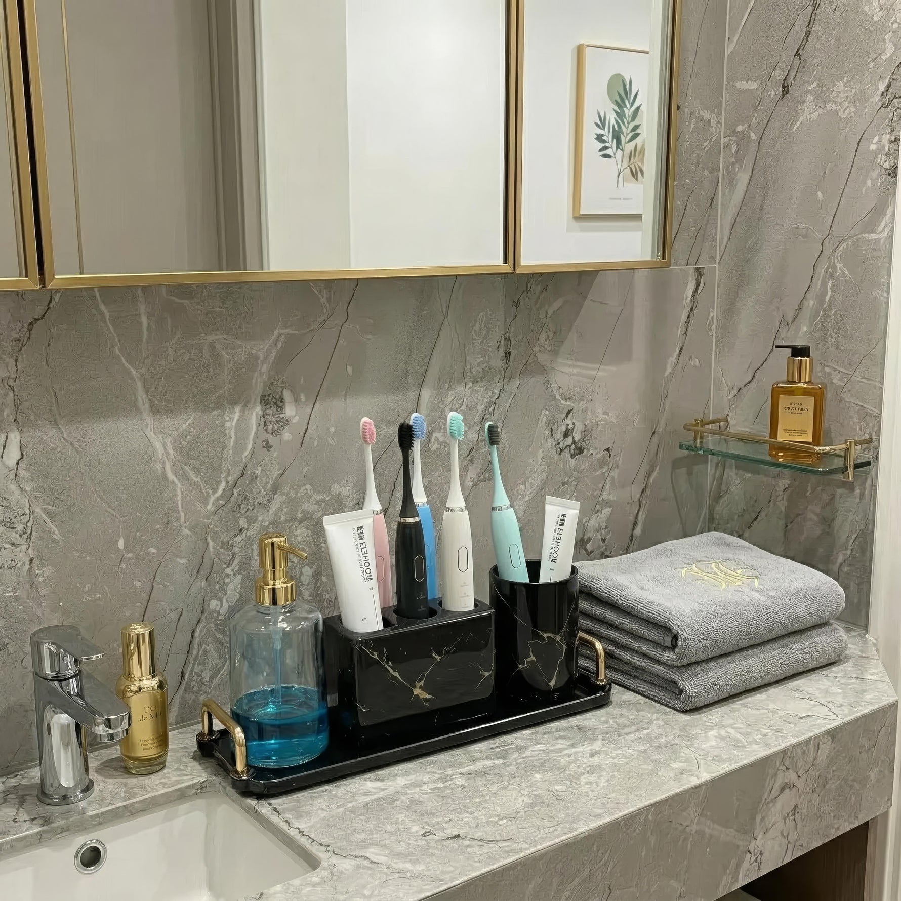 Stylish Ceramic Bathroom Set for Modern Living