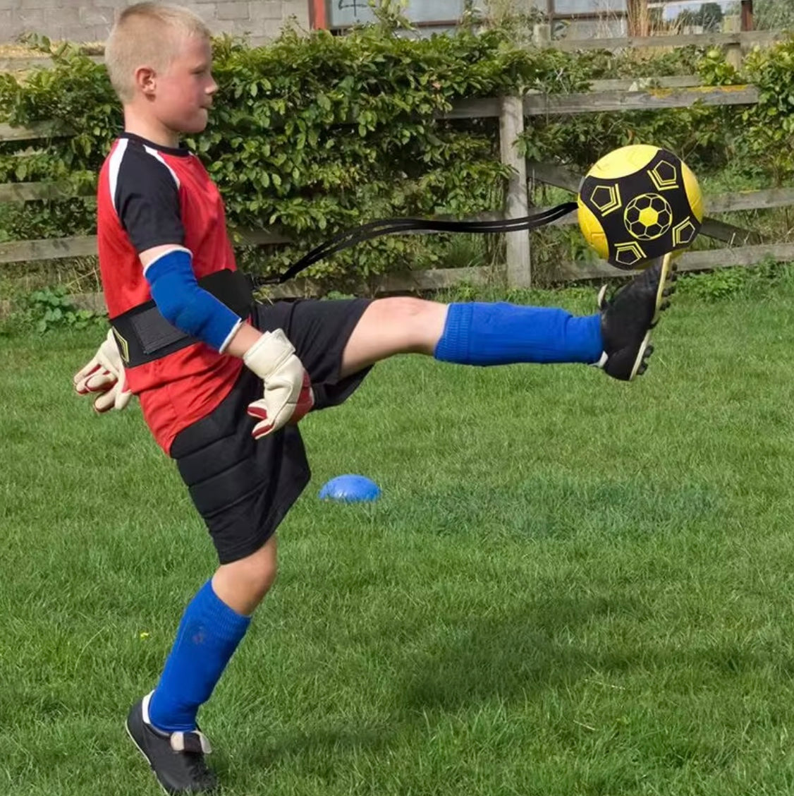 Fußballtrainingsgerät für das Heimtraining