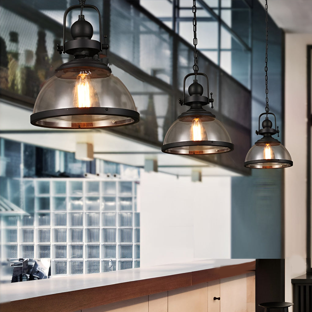 Stilvolle Hängelampe aus Glas im Retro-Industriestil