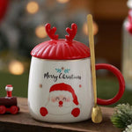 Weihnachtsbecher mit festlichem Design