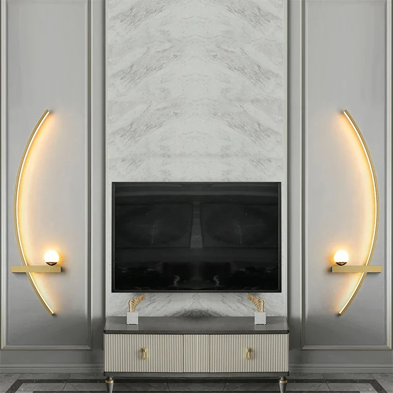 Moderne LED Wandleuchte mit geschwungener Form und Lichtmodi