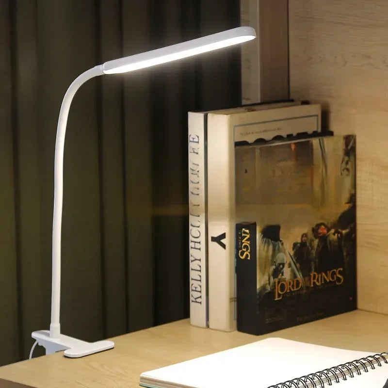 FlexiBright LED-Klemmleuchte | 3 Lichtmodi & 10 Helligkeitsstufen | USB-betrieben | Flexibler Arm | Augenschonend & Dimmbarkeit