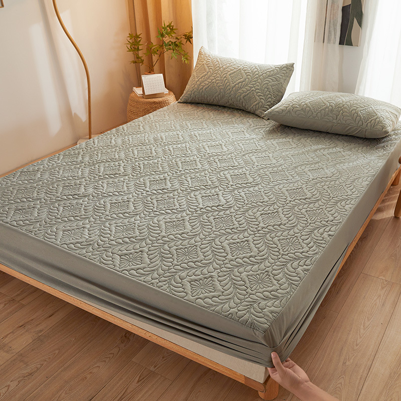 Protective Mattress Cover - High-quality, waterproof mattress protector for restful sleep