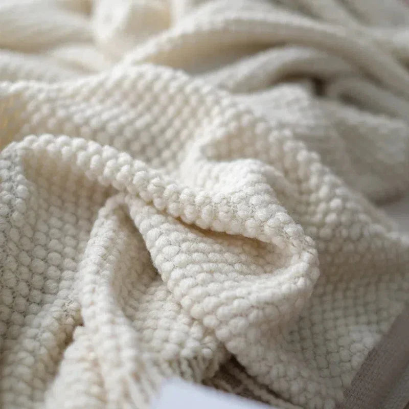 Feel-Good Blankets - Cuddly Wool Blanket for Year-Round Comfort