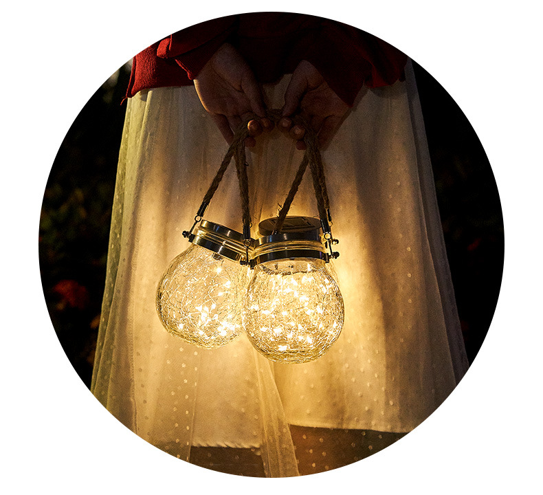 Elegant Solar LED Lantern in Glass – For Atmospheric Evenings