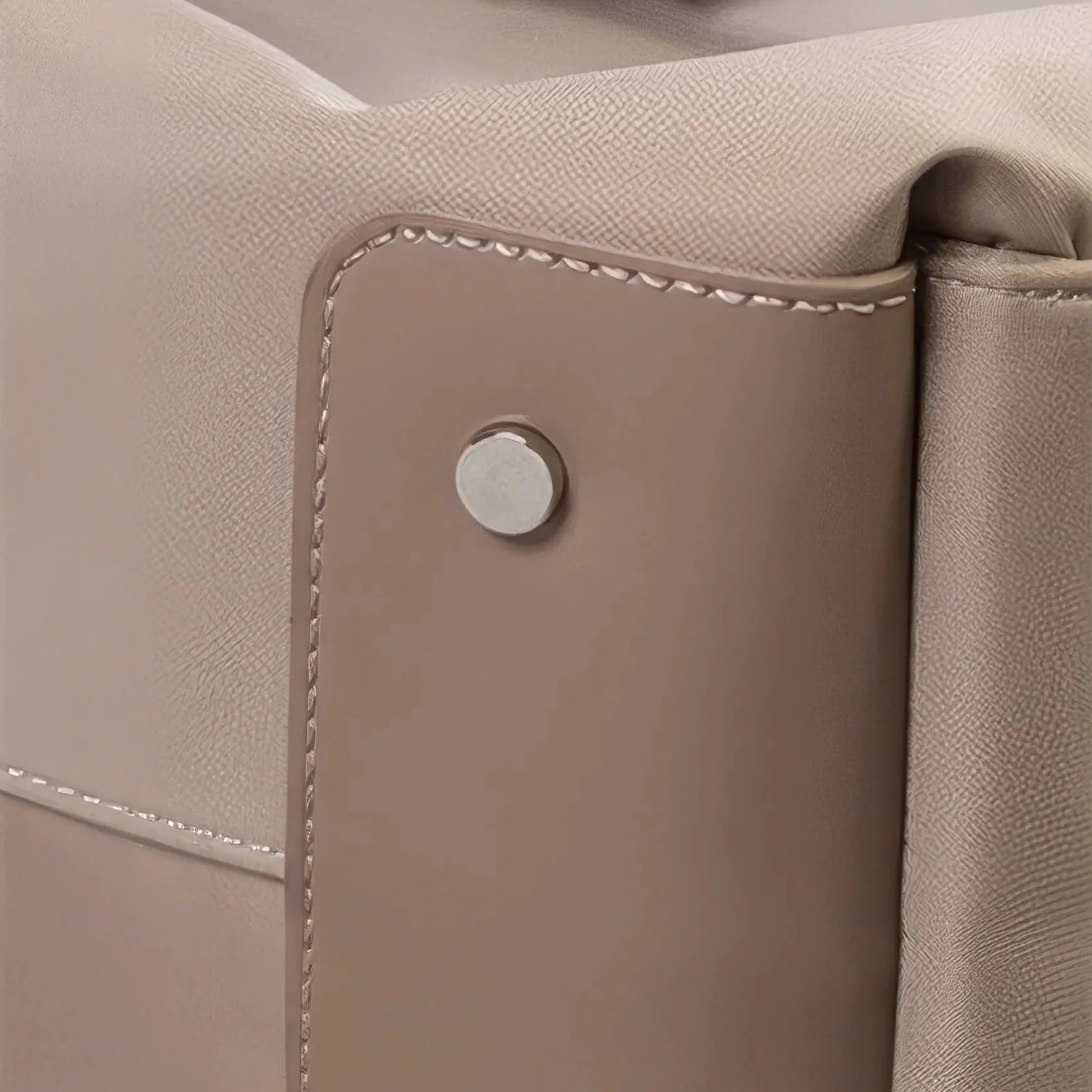 Elegant diaper bag with sophisticated storage space