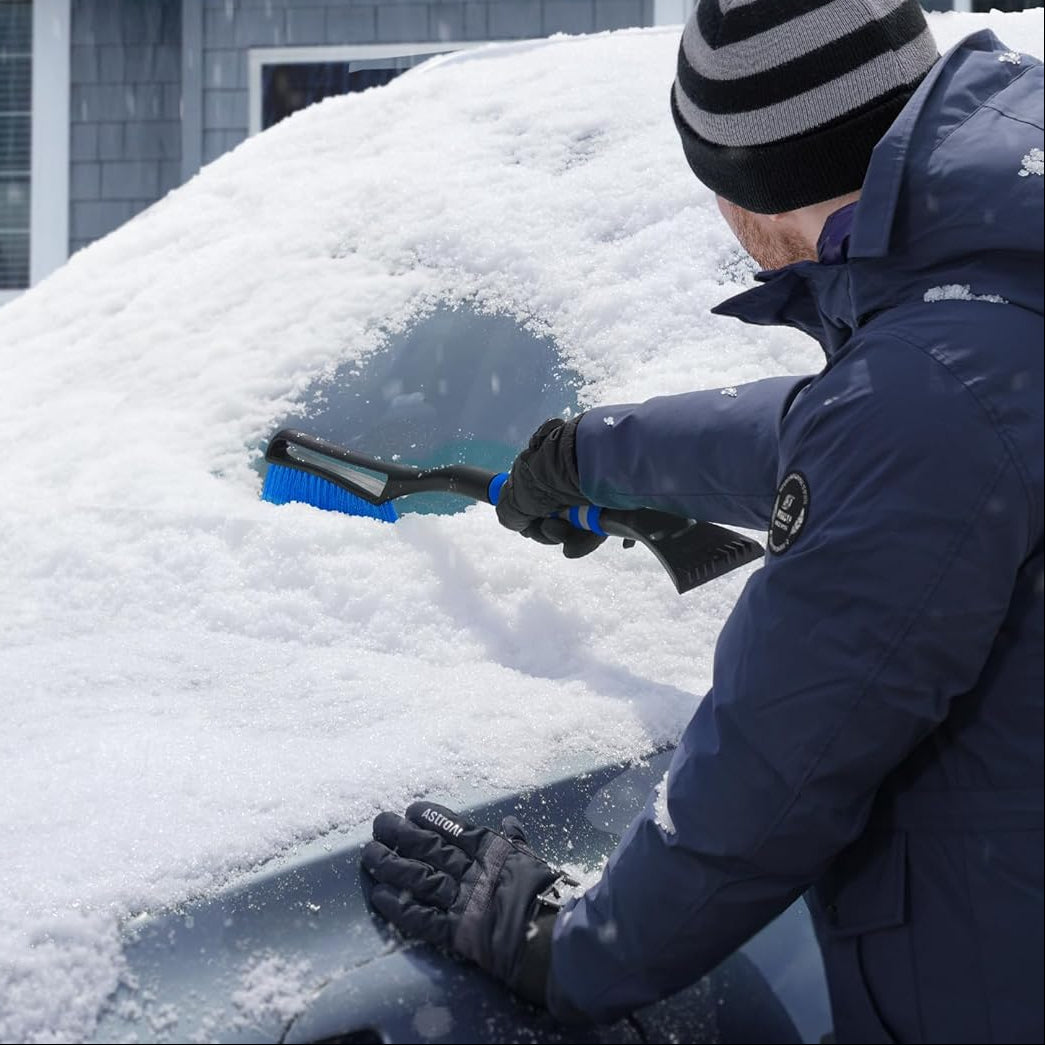 Practical 2-in-1 snow shovel for winter drivers