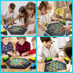 Denkspiel mit Gummibändern - Schach für strategisches Denken