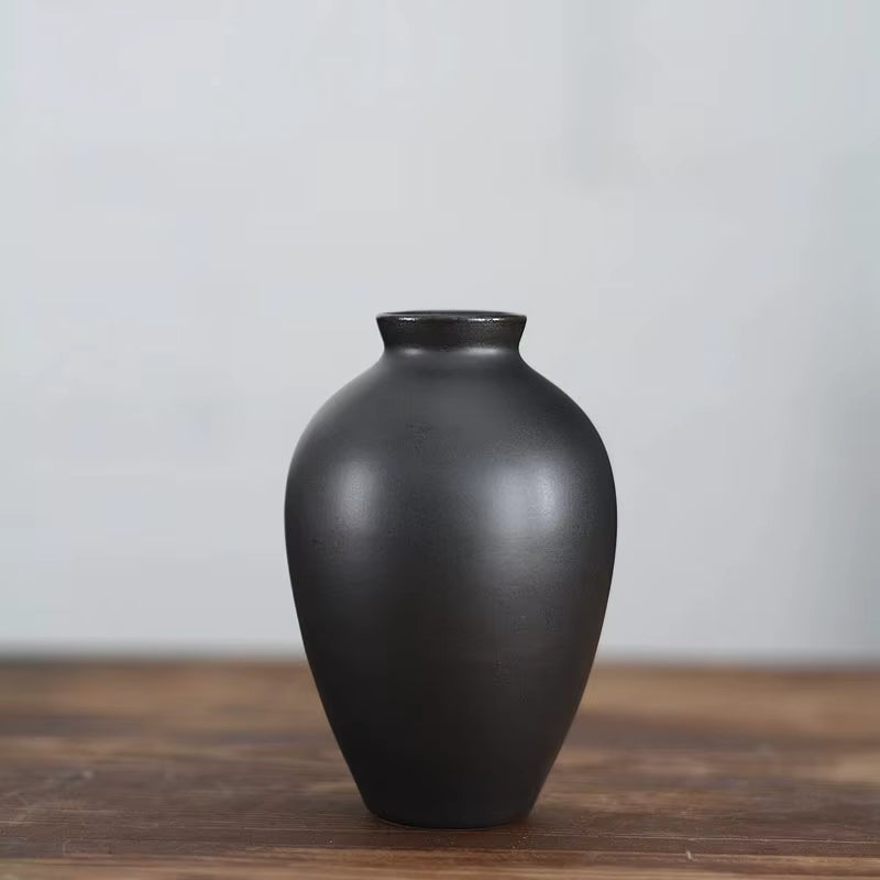 Moderne geometrische Vase aus Keramik