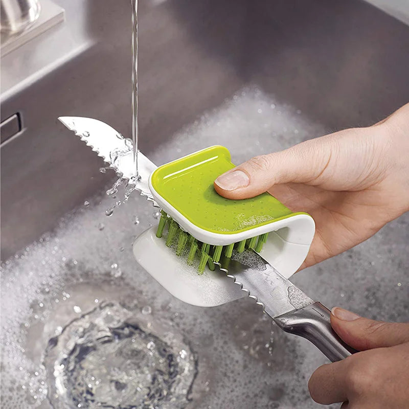 Kitchen Helpers – Efficient Cleaning for All Utensils