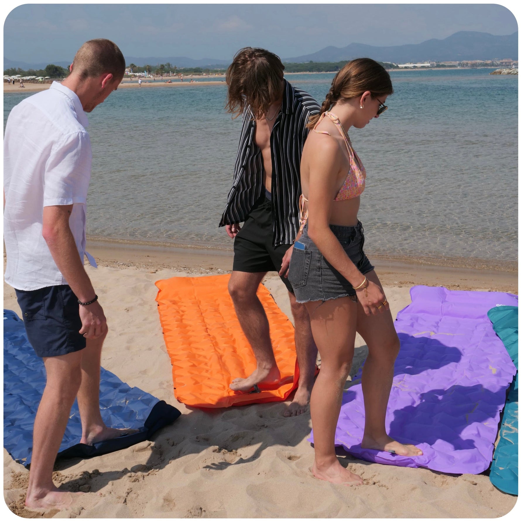 Comfortable Self-Inflating Sleeping Mat for Outdoor Enthusiasts