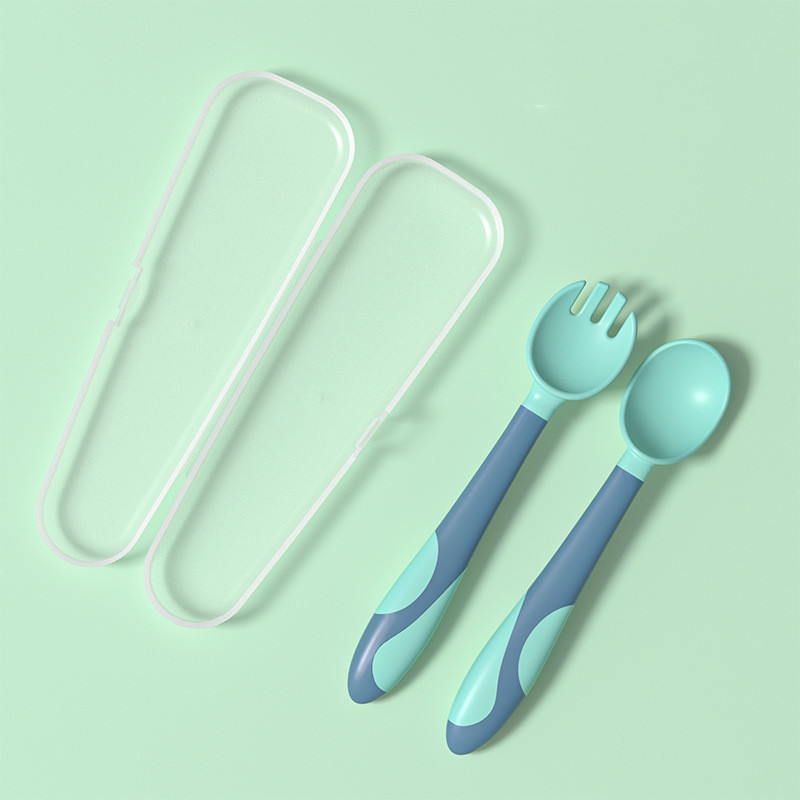Ergonomisches Babybesteck Set mit rutschfestem Löffel und Gabel für Kinder