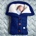 Gefütterter Babyschlafsack mit Kapuze – Weicher Strickstoff