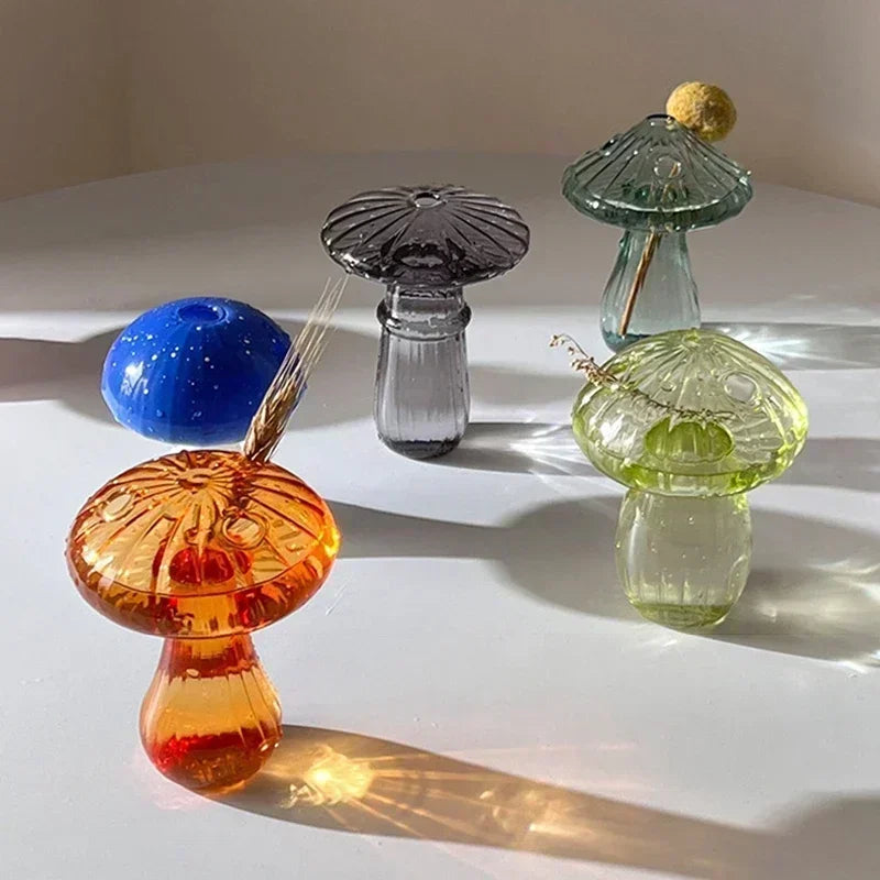 Elegant Mushroom Glass Vase for Hydroponic Plant Displays