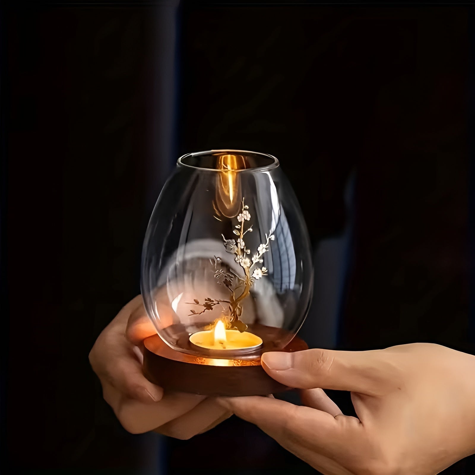 Elegantes 2er Set Glas-Kerzenhalter mit Holzfuß – Retro-Zen Flair für Ihr Zuhause