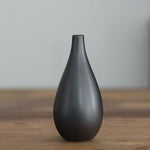 Moderne geometrische Vase aus Keramik