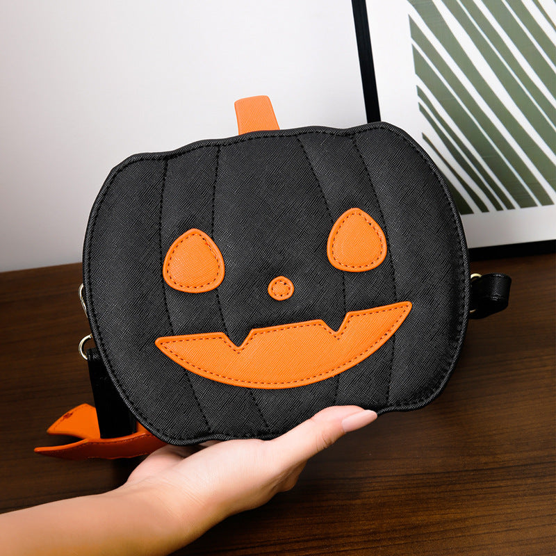 Gruselige Eleganz | Minimalistische Umhängetasche für Halloween