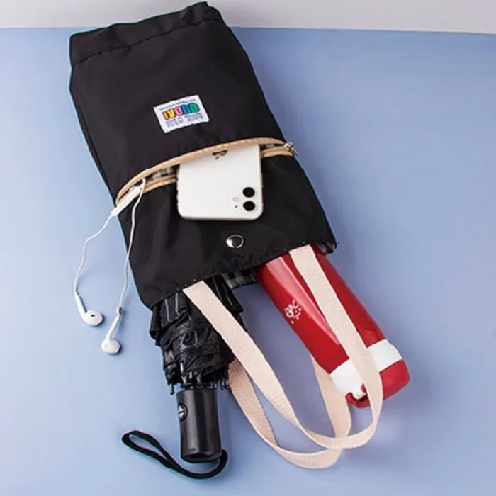 Vielseitige Schultertasche mit Getränkehalter