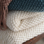 Feel-Good Blankets - Cuddly Wool Blanket for Year-Round Comfort