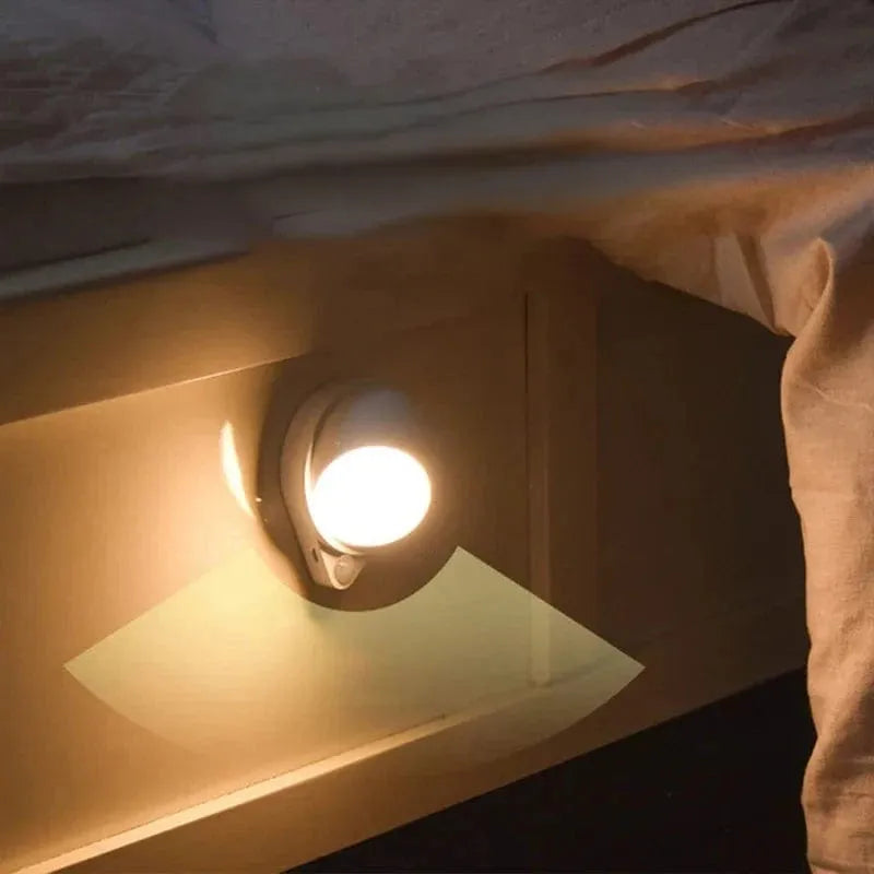 Smartes LED Nachtlicht mit Bewegungsmelder und USB-Ladefunktion (2er Set)