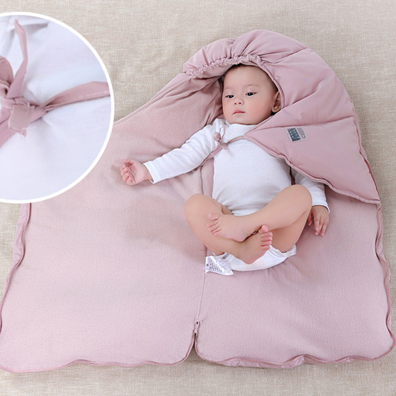 Schlafsack für Babys im Kinderwagen – Warmer Fußsack mit Kapuze