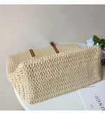 Stilvolle Rattan-Tasche mit Lederriemen für jeden Anlass