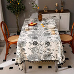Elegante schwarze Tischdecke mit floralen Quasten für jeden Anlass