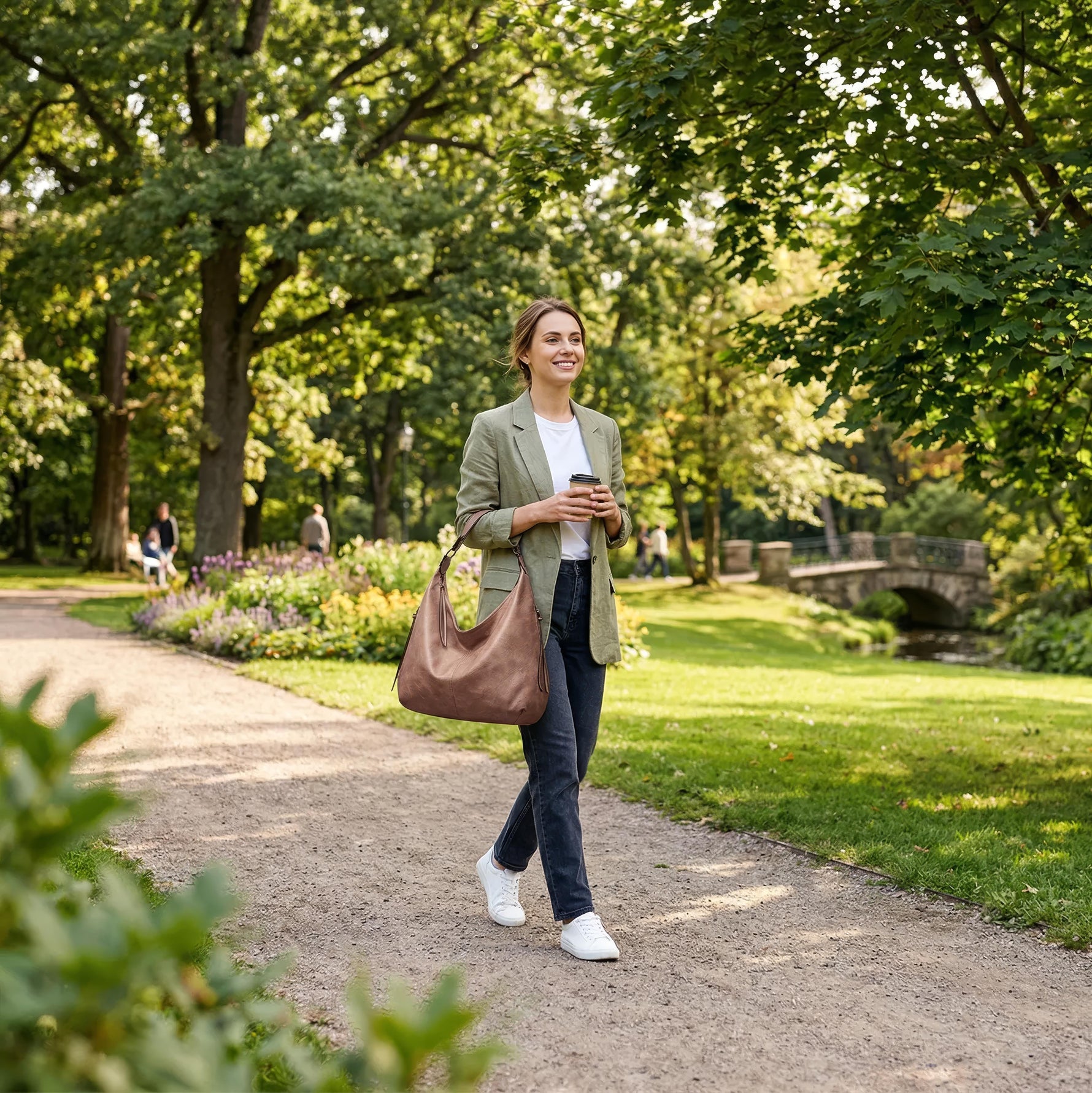Elegante Damenhandtasche mit durchdachtem Stauraum