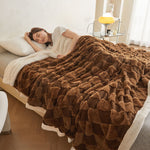 Luxurious Velvet Blanket – Soft and Warm for Any Occasion