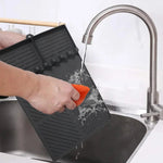 Silicone Grill Mat and Cleaning Pad | Optimal Protection and Cleanliness