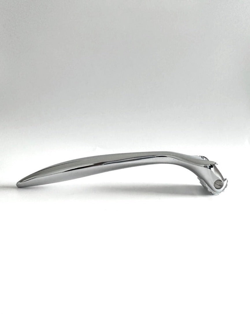 The skin rejuvenation roller – reduces wrinkles and puffiness