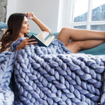 Gemütliche Strickdecke für entspannte Stunden