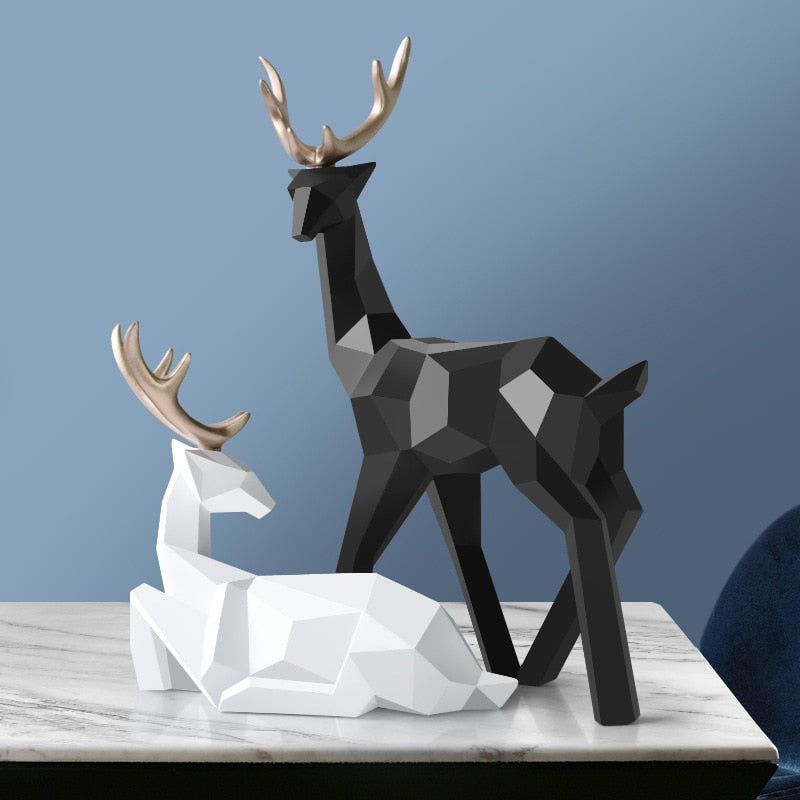 Elegant Sculpture of a Pair of Deer – Stylish Home Decor