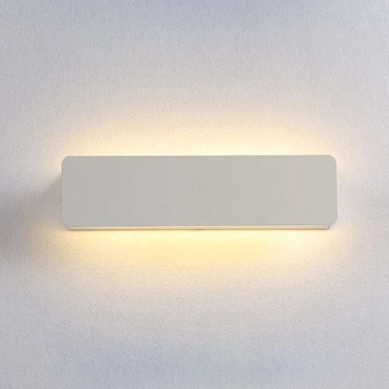 Flexible LED wall light with 270° rotating shade