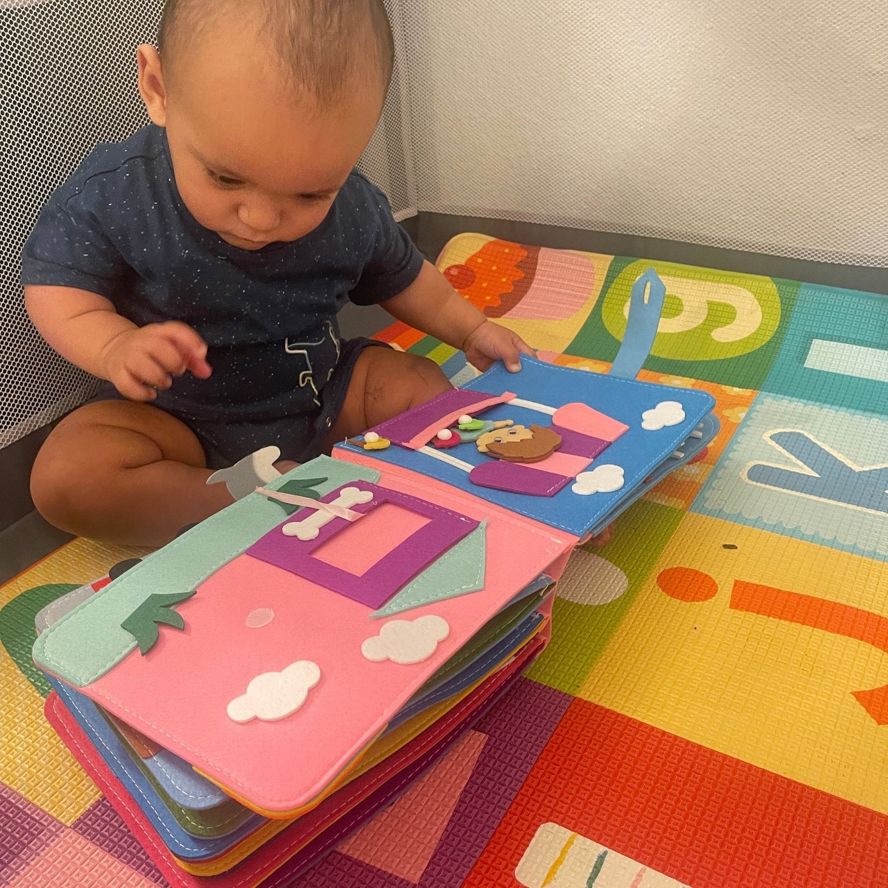 Abenteuerbuch - Waschbares 3D Geschichtsbuch für Kinder