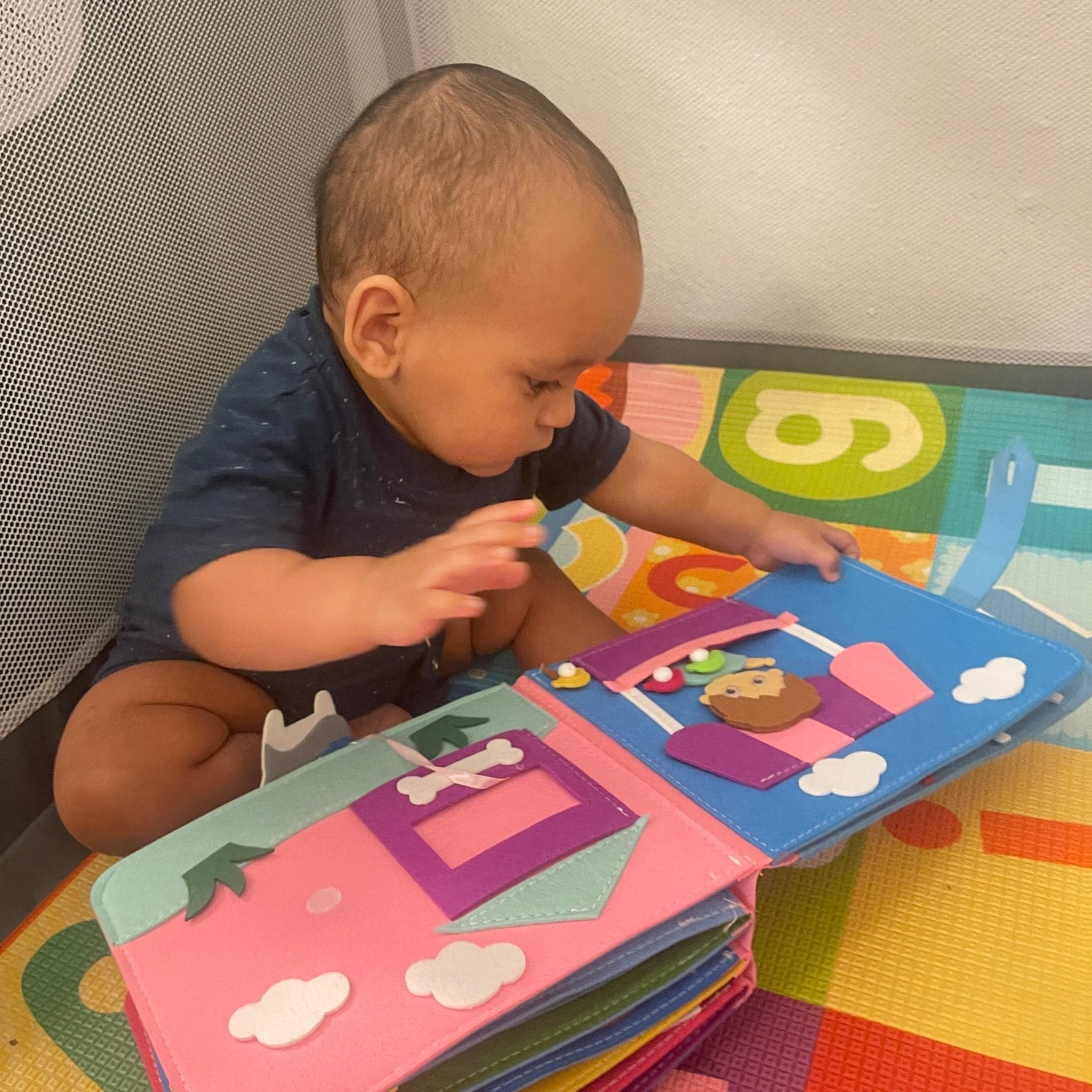 Abenteuerbuch - Waschbares 3D Geschichtsbuch für Kinder