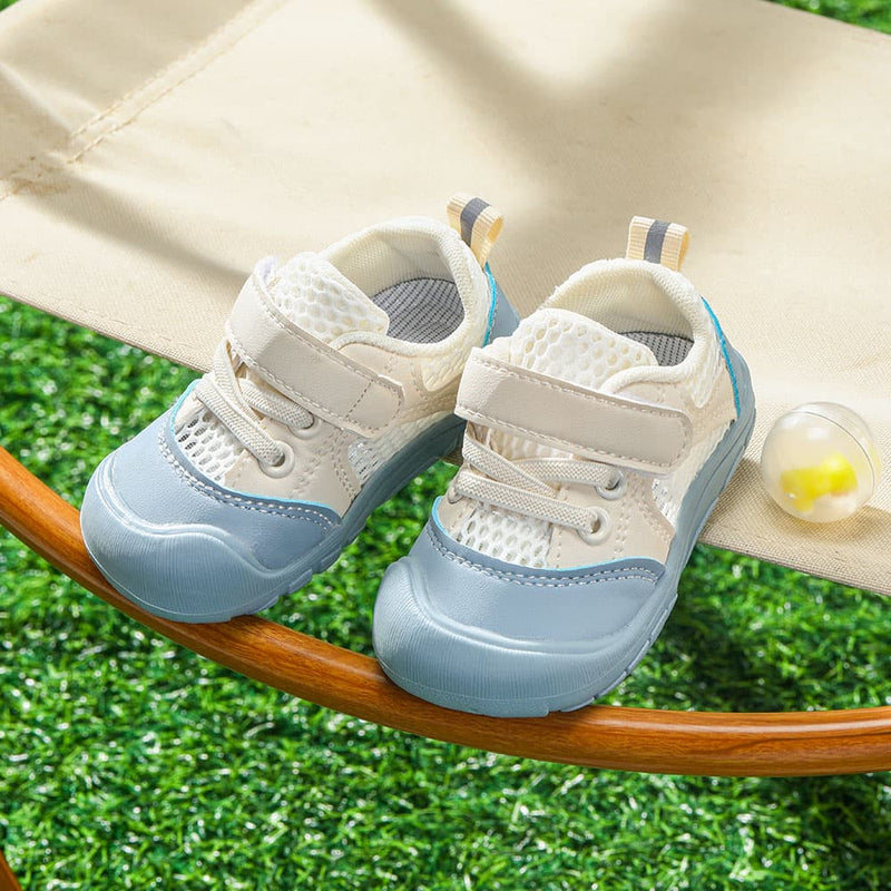 Schuhe für Babys im Barfuß-Stil