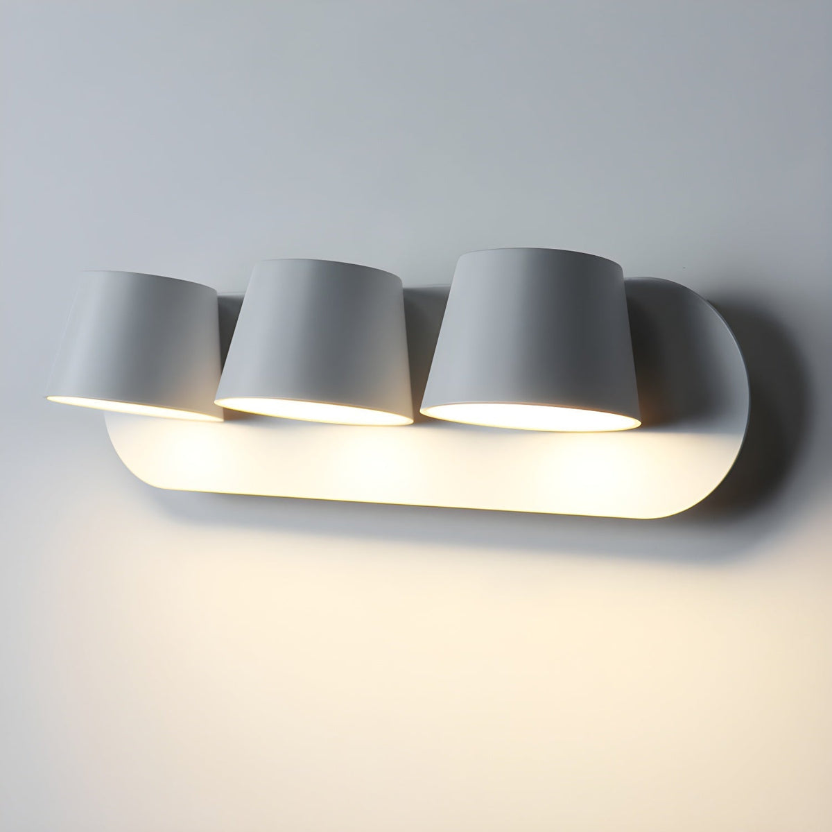 Adjustable LED Wall Light with 360° Rotation – Modern Light Source for Your Home
