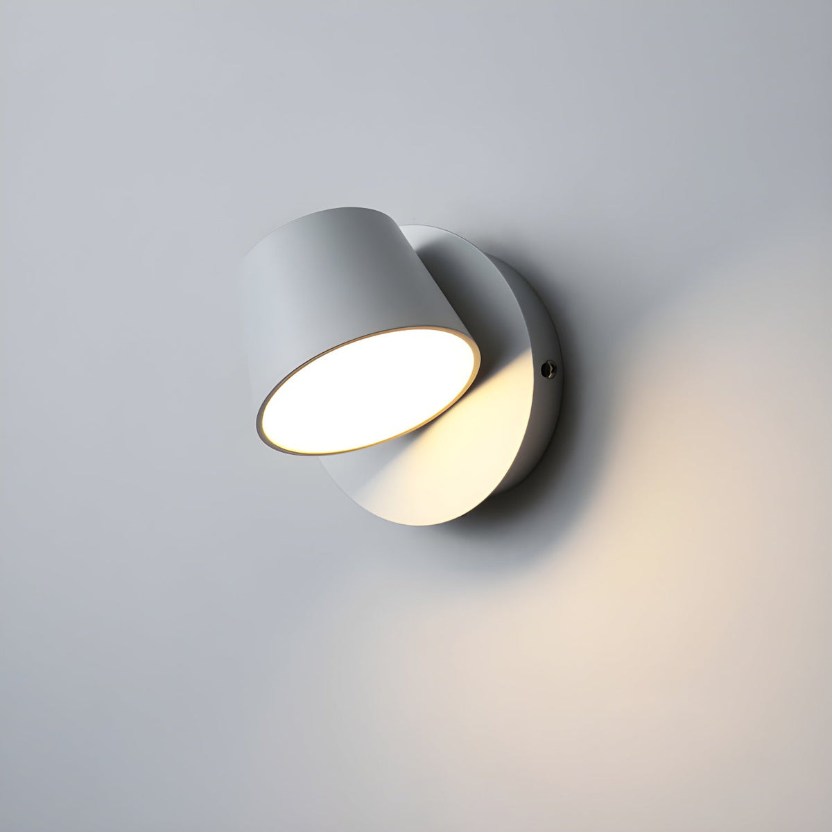 Adjustable LED Wall Light with 360° Rotation – Modern Light Source for Your Home