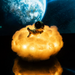 Schwebende Astronautenwolke - AstroCloud Lampe